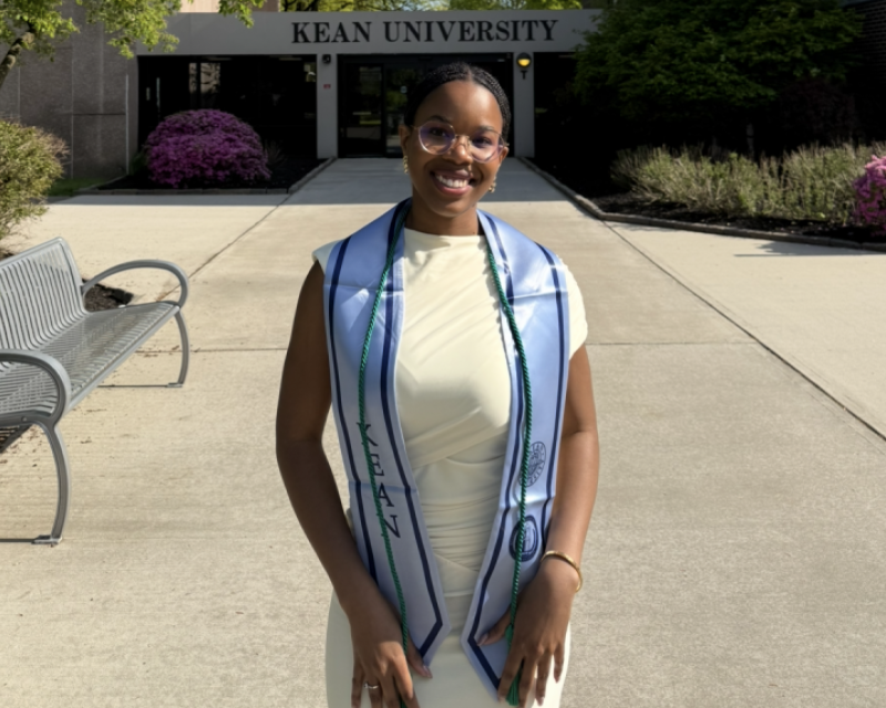 Alumna Phatela